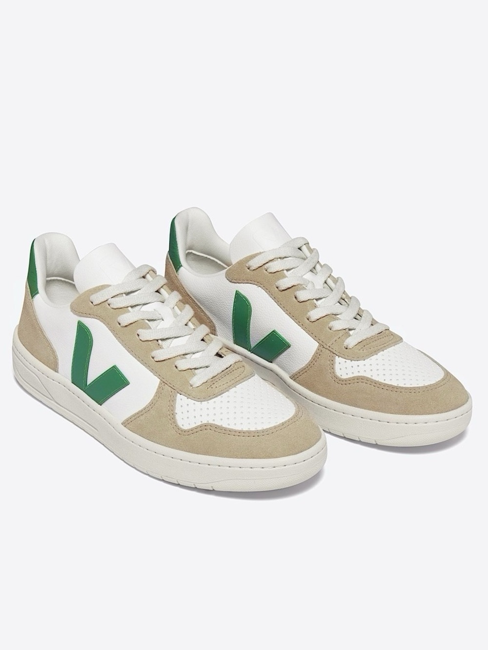 VEJA V-10 Sneakers Men Size US 11.5 EU 45 Color Extra White/Emeraude/Sahara NEW!